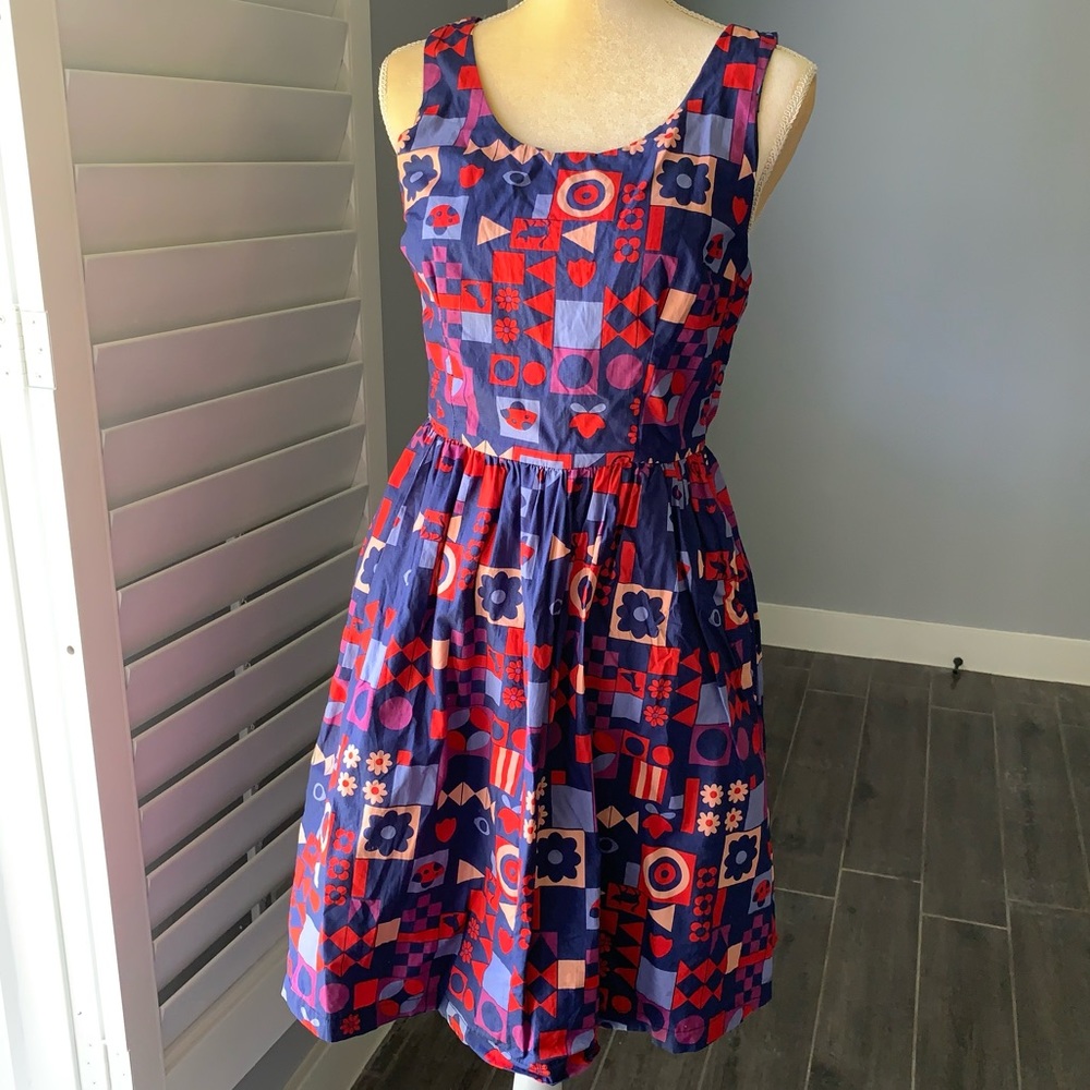 MODCLOTH COLORFUL SLEEVELESS DRESS SIZE M